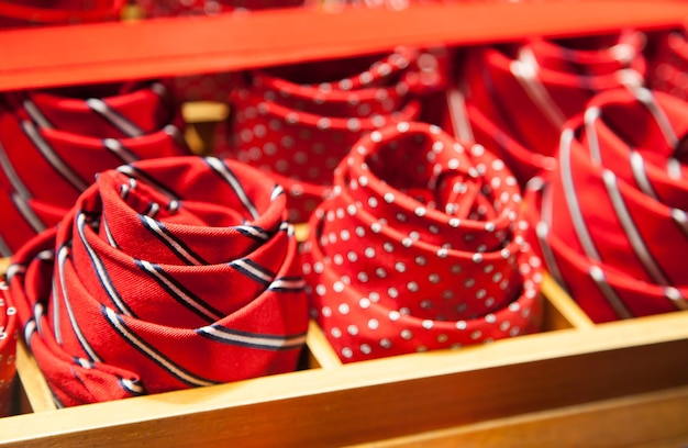 Фото Милан - италия. деталь галстуков в роскошном магазине
