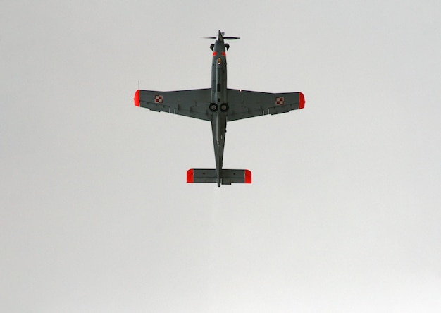 Photo military aircraft perform in the sky at an air show in greece