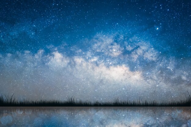 Photo milky way and starry sky background.