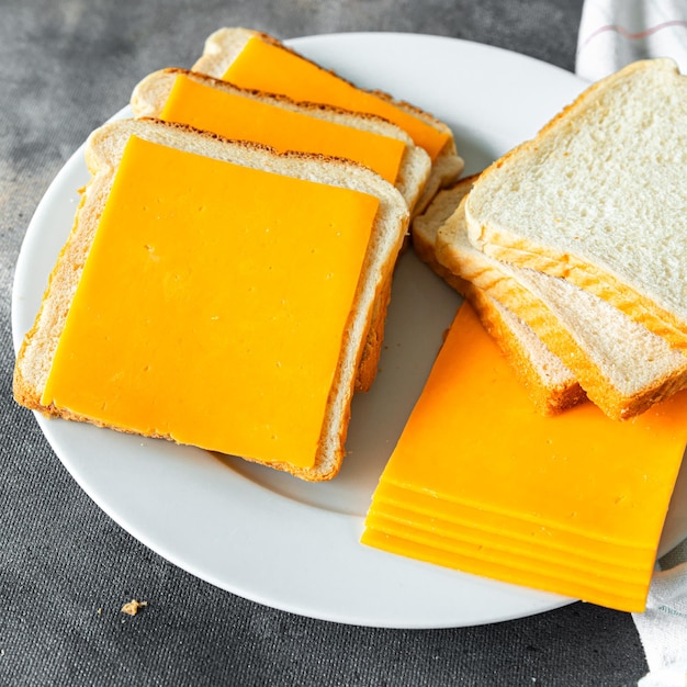 mimolette sandwich kaas cheddar ontbijt vers maaltijd eten snack op tafel kopieer ruimte eten