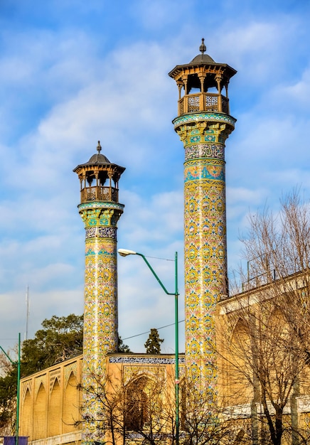 Photo minarets of shahid motahari mosque in tehran, iran
