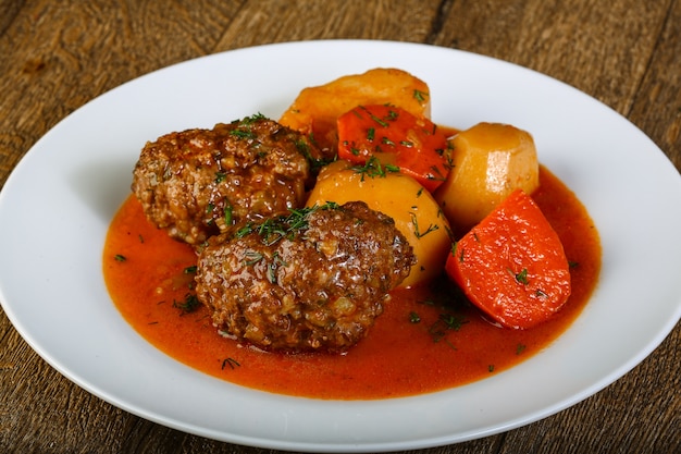 Minced meat balls with potato