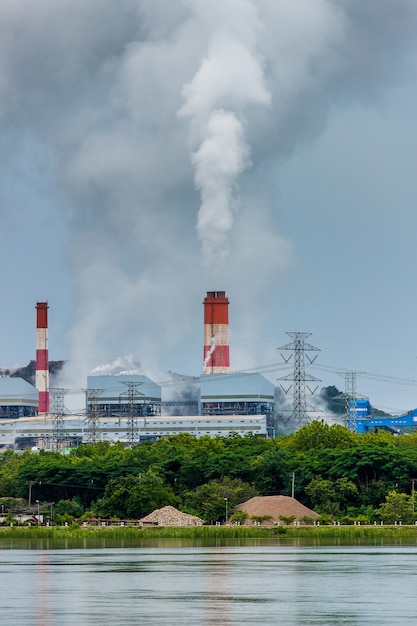 タイのMine Mae Moh石炭火力発電所