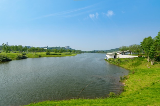 中国重慶の明岳湖湿地公園