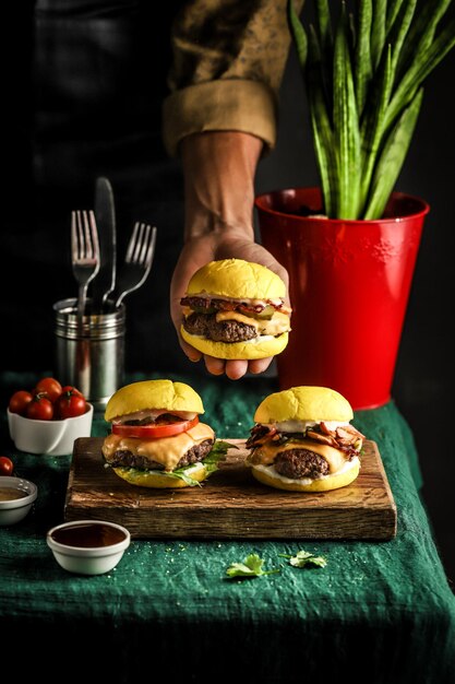 Photo mini burgers set of burgers mouthwatering mini burgers in a closeup shot perfect