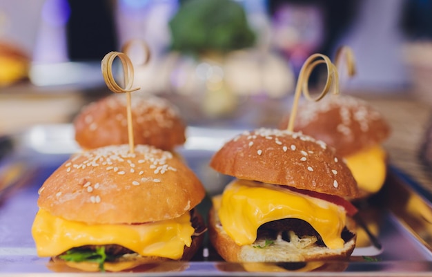 Foto mini hamburgers mini hamburgers feest eten finger food sliders