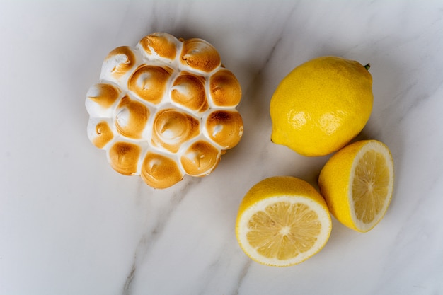 Mini lemon pie and lemons