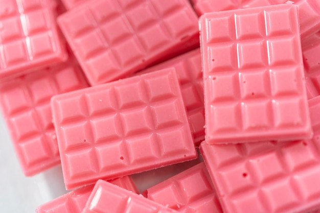 ミニ ピンク チョコレート