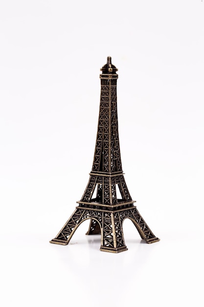 Miniatur Eiffeltoren Parijs geïsoleerd. Reizen concept foto.