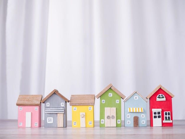 부동산 투자를 위한 미니어처 하우스 주택 대출 부동산 개념