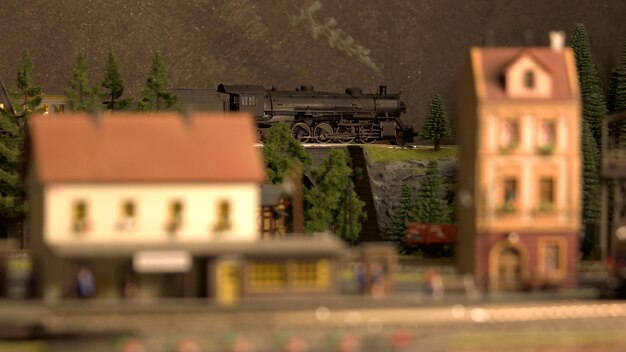 Foto stazione ferroviaria retrò in miniatura.