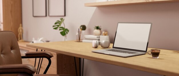 Minimale thuiswerkruimte met laptopmodel en accessoires op houten tafel