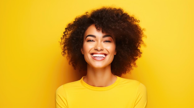 Photo minimalist elegance happy model in yellow