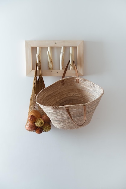 minimalist set straw and mesh bags for slow life