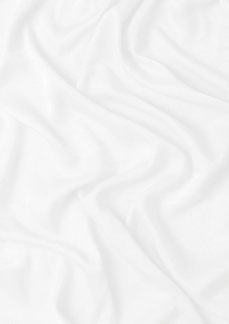 Photo minimalist wrinkled white fabric