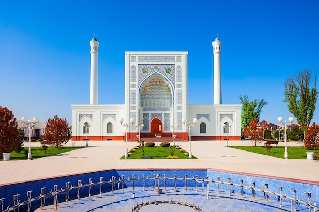 写真 ウズベキスタン・タシケントの小さなマスジディ・モスク