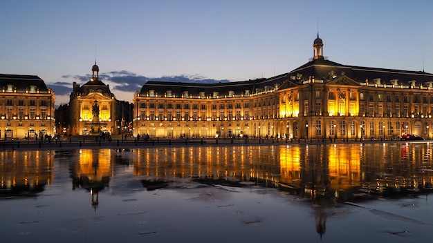 Miroir d'Eau op Place de la Bourse in Bordeaux