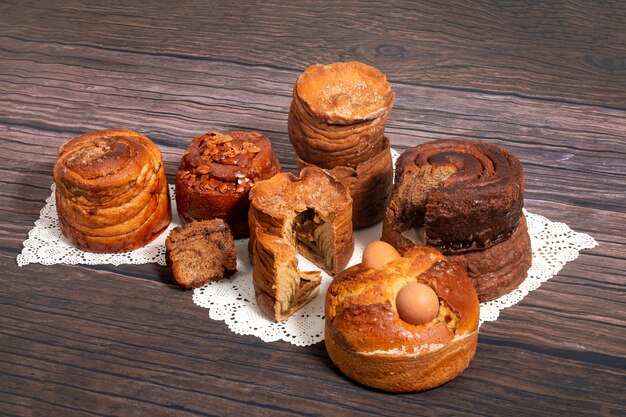 Mix of Portuguese folar cakes