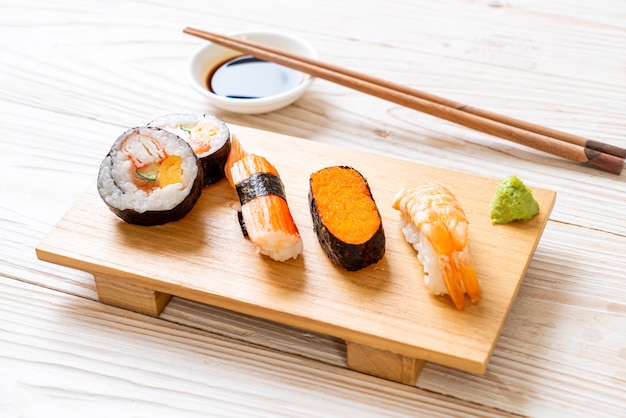 Mix sushi set - japanse voedselstijl