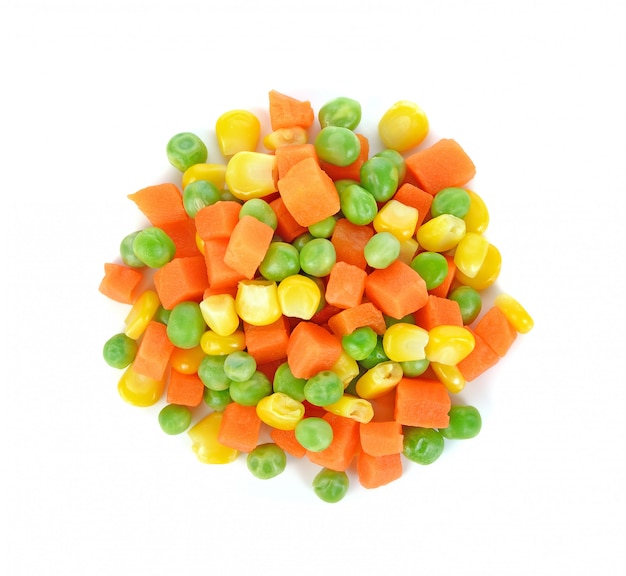 Mix of vegetable containing carrots, peas, and corn on white