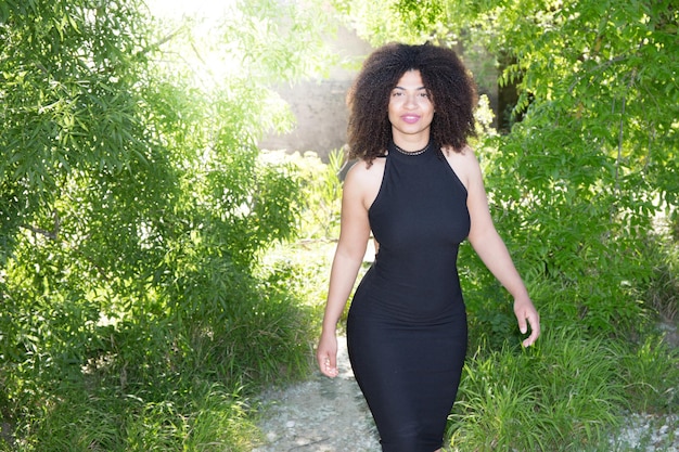 Photo mixed beautiful woman in black dress