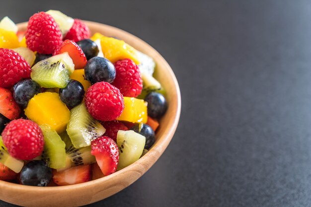 mixed fresh fruits 