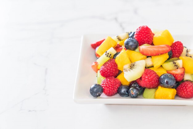 mixed fresh fruits 