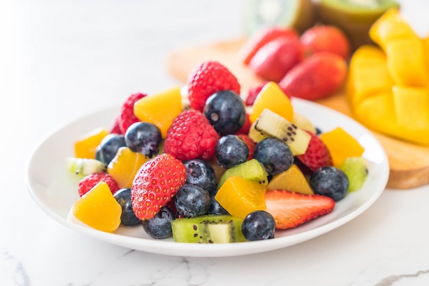 mixed fresh fruits 