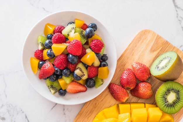 mixed fresh fruits 