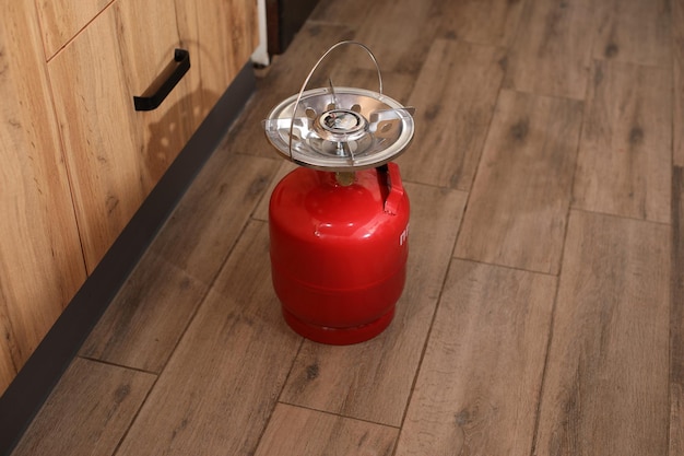 Mobile gas cylinder with burner for home use