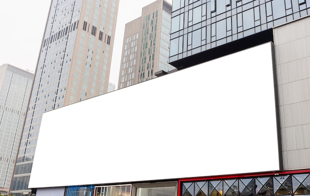Mockup van een LED-billboard voor reclame Mockupbeeld van blanke billboards op witte schermen