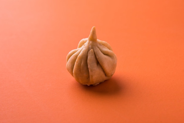 Modak is een Indiase zoete knoedel aangeboden aan Lord Ganapati op Ganesh Chaturthi Festival. Indiaas festivalvoedsel