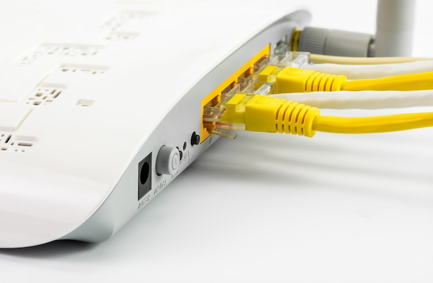 Modem router netwerkhub met kabelverbinding