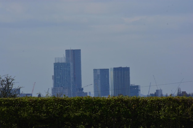 Photo modern buildings in city against sky