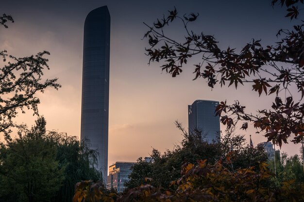 Photo modern business office building in sunset