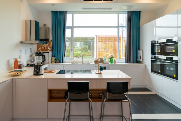 Modern decoration style open kitchen