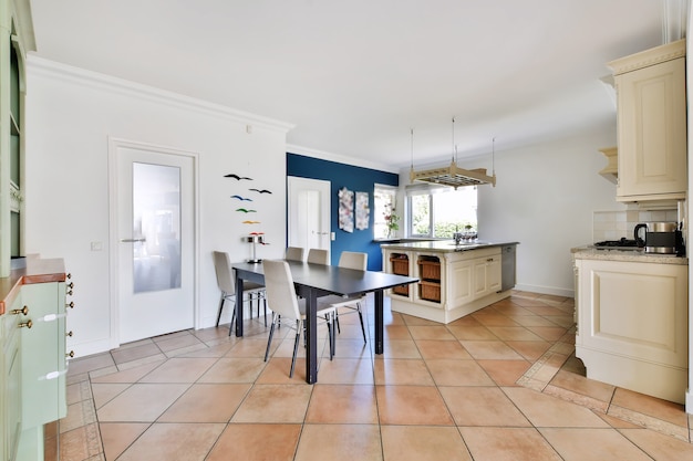 Modern dining room