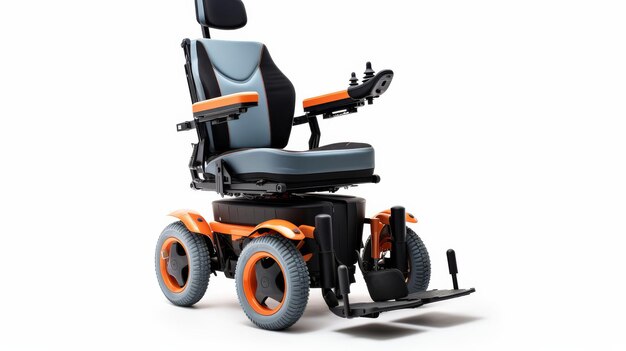 Современный дизайн электрической инвалидной коляски на белом фоне