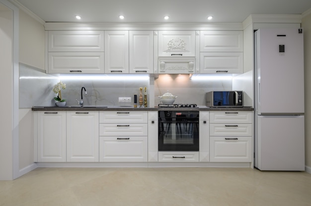 Photo modern luxurious white kitchen interior