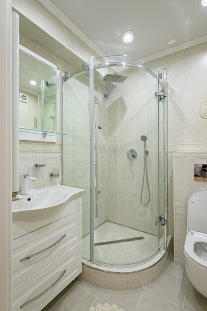 Modern luxury white and chrome bathroom