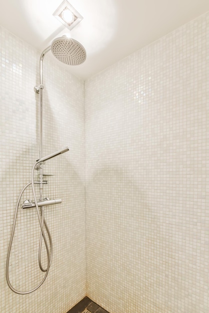 Modern shower stall