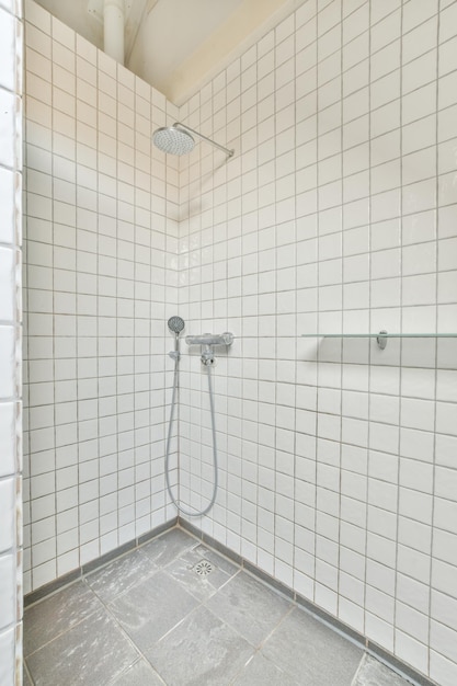 Modern shower stall