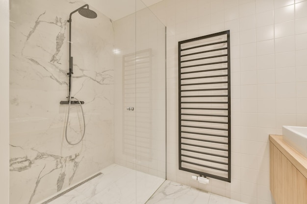 Modern shower stall