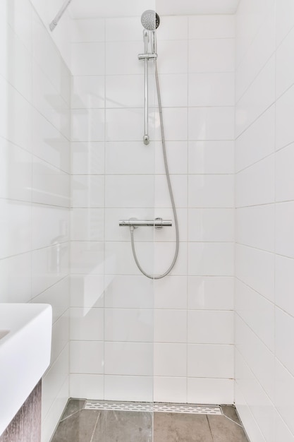 Modern shower stall