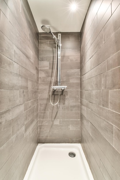 Modern shower stall