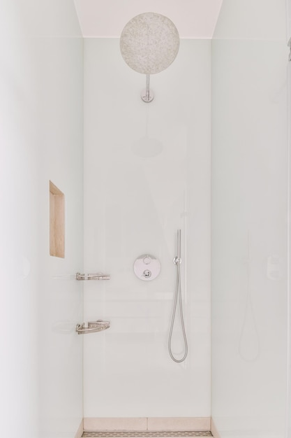 Modern shower stall