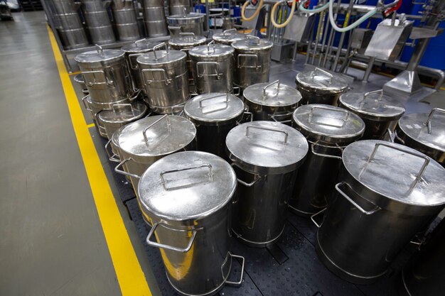 Modern small tanks cream cellar with stainless steel tanks factory fermenter.