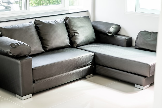 Photo modern sofa interior decoration in a room