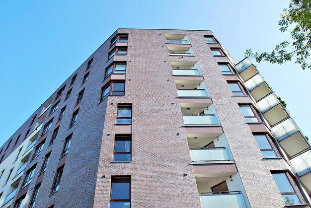 Foto moderne appartementenwoning op een zonnige dag externe gevel van woonhuis