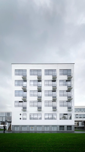 Moderne gebouw tegen de lucht